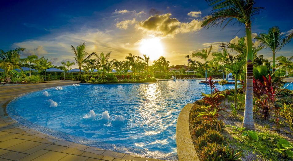 Norwegian Cruise Line's Harvest Caye Poolscape