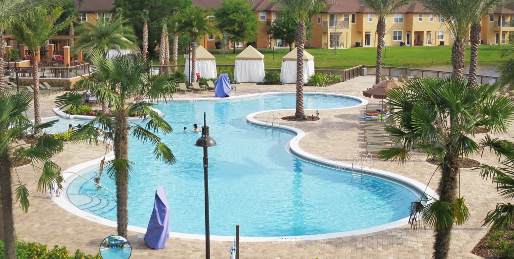 Regal Oaks Resort Style Pool