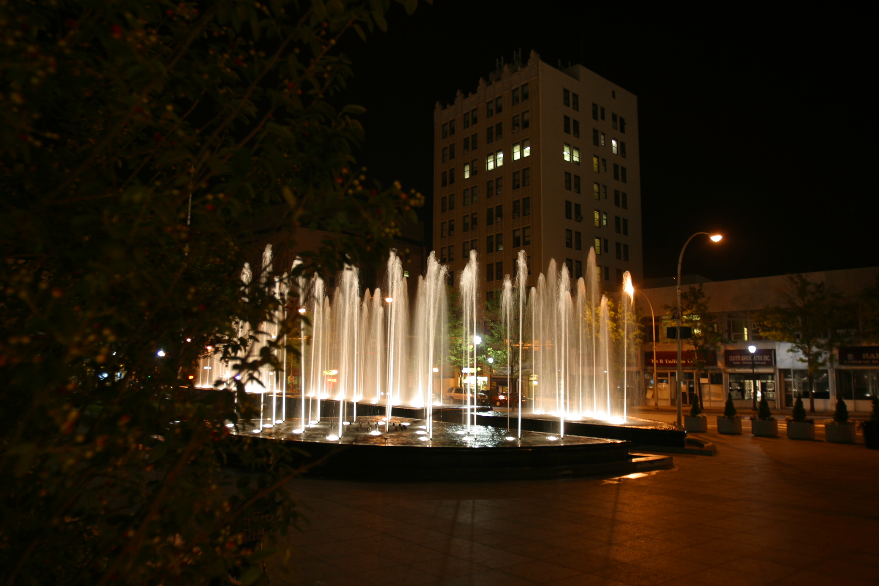 Renaissance Plaza Fountain