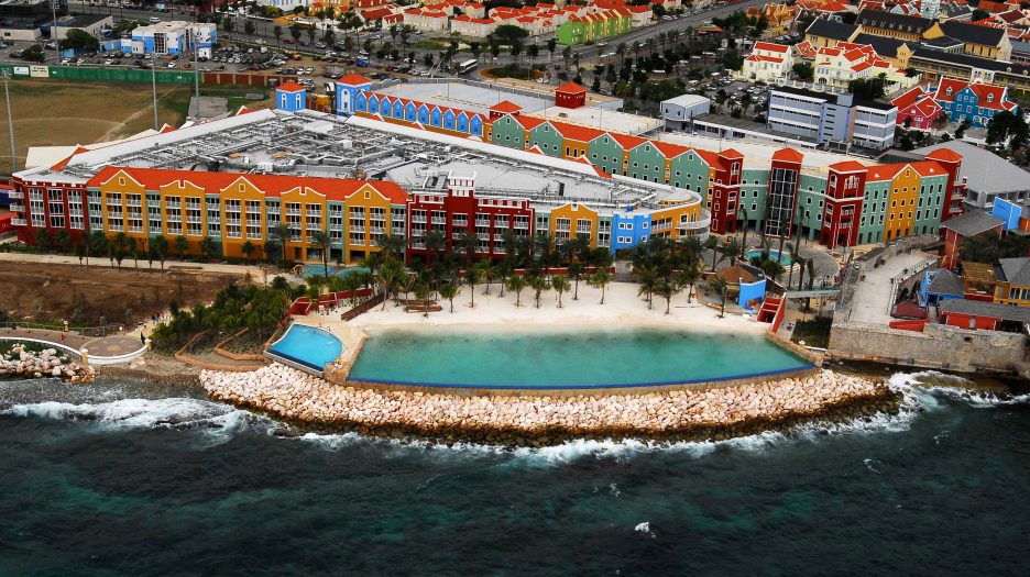 Renaissance Curacao Resort Saltwater pool