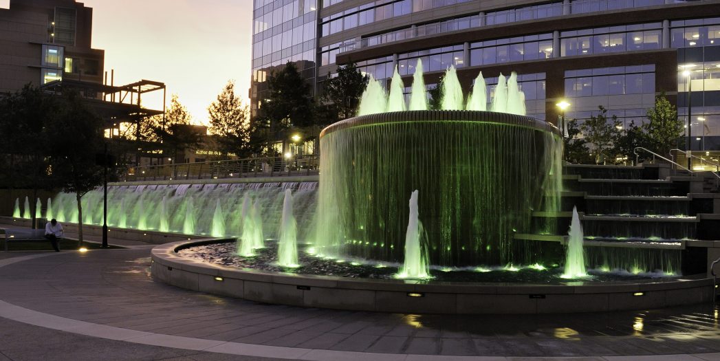 The Woodlands Waterway Square Show Fountain