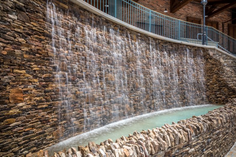 Waterfront Shopping and Dining Complex Waterwall