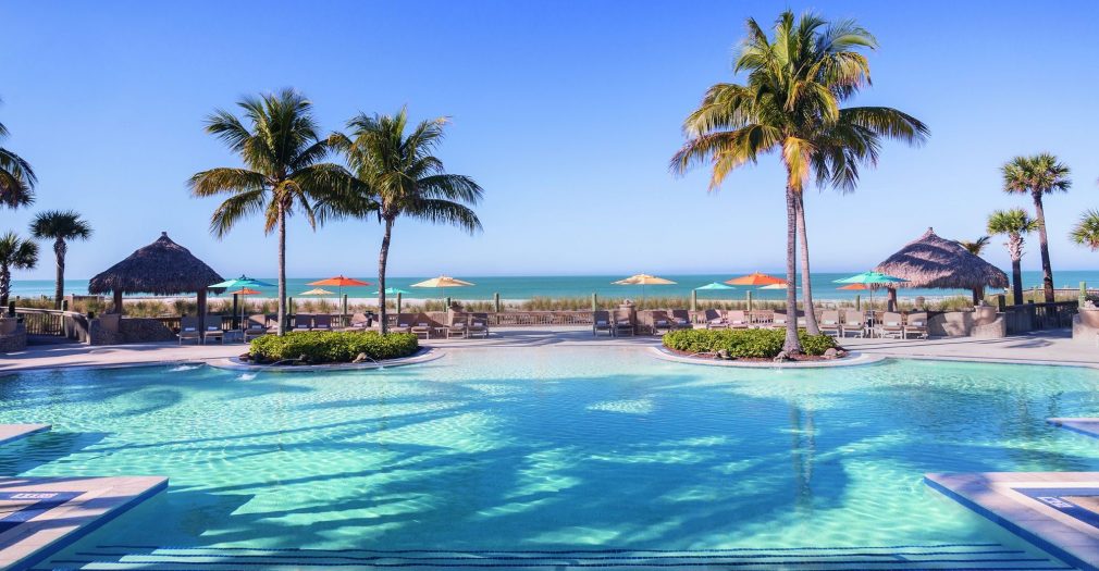 Ritz-Carlton Beach Club Resort Pool