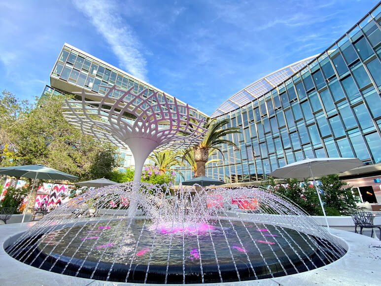 Santana Row Plaza entrance fountain