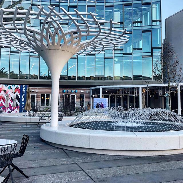 Santana Row Plaza entrance fountain with architectural tree sculpture